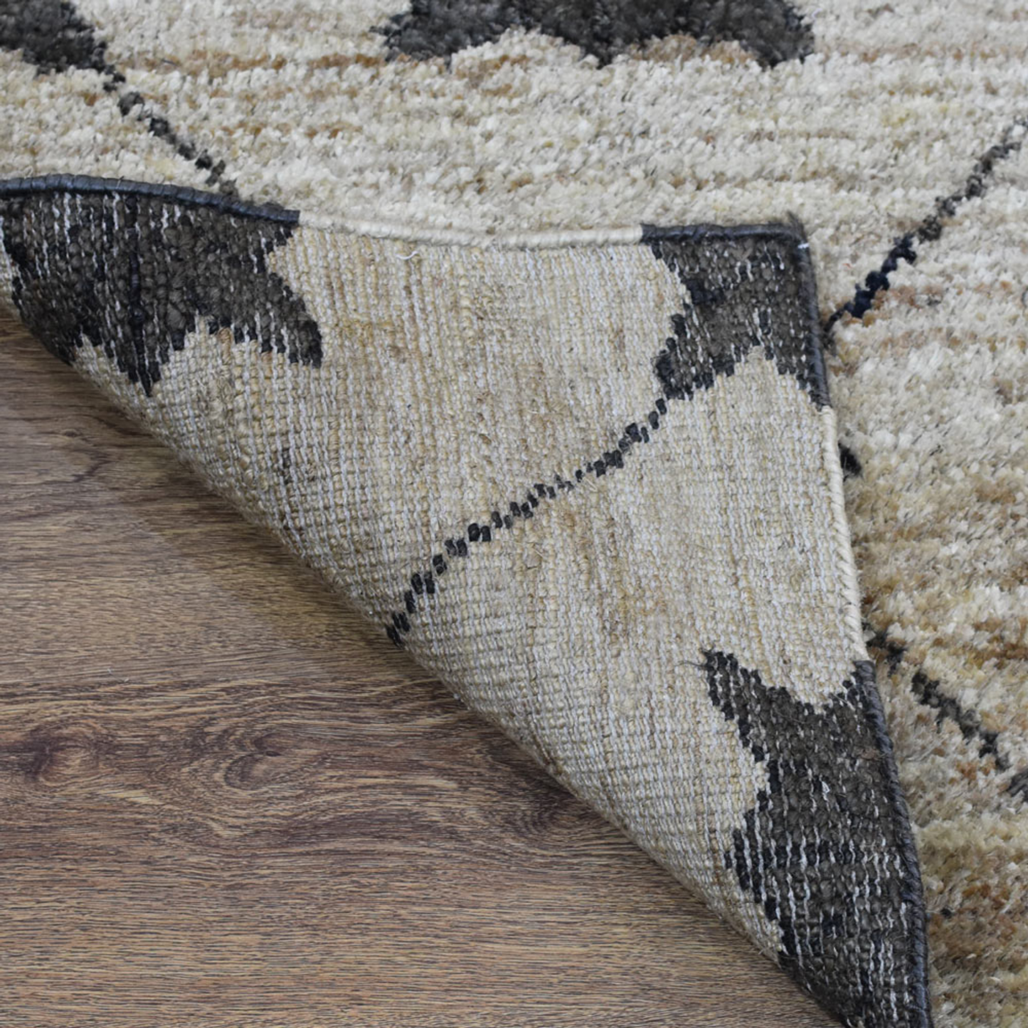 Abstracts Collection: Hand Knotted Bamboo Silk and Wool Area Rugs (Assorted Colors, Patterns and Sizes)