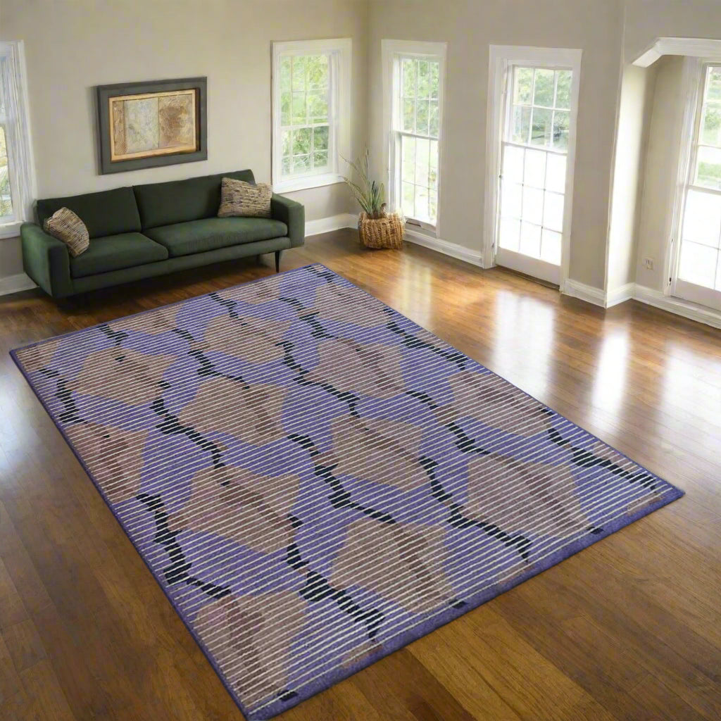 Hand Knotted Sumak Silk And Wool Area Rug - 8' x 10'