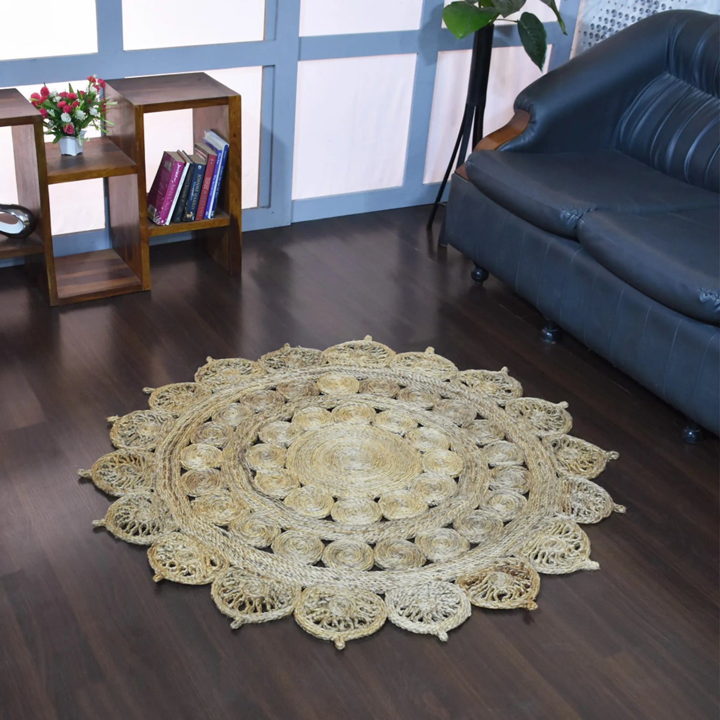 Hand-Woven Round Jute Rug