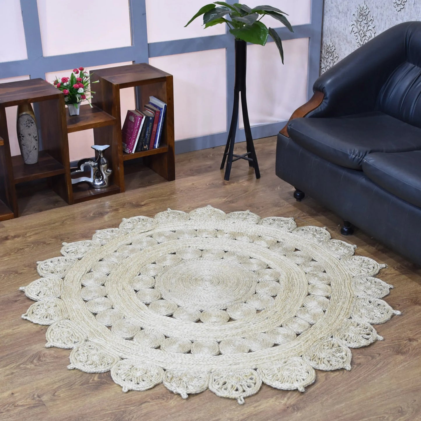 Hand-Woven Round Jute Rug