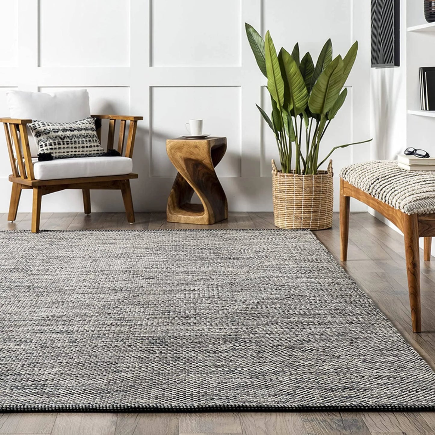 Hand-Woven Grey Cotton Area Rug - 7'6" x 9'6"