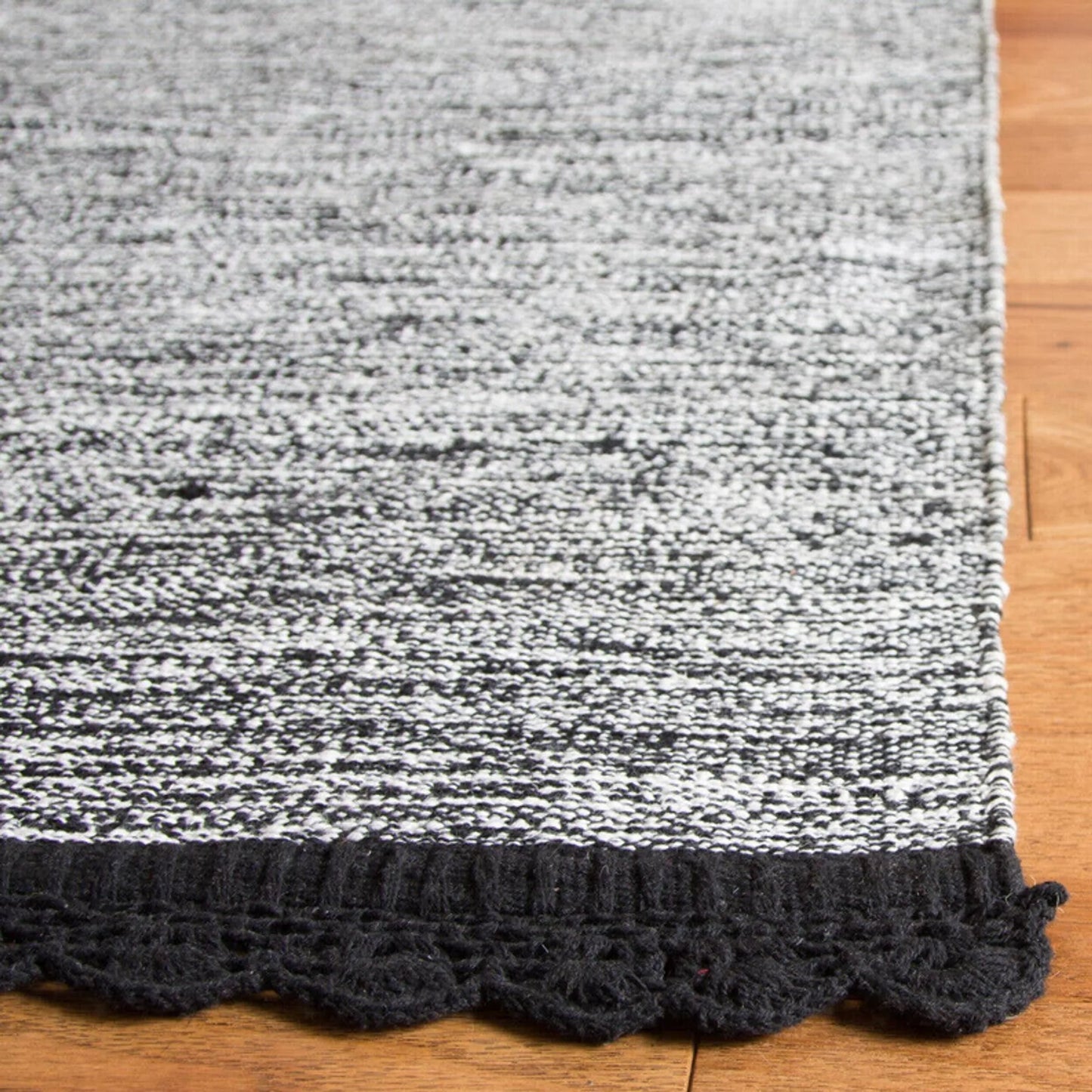 Handmade Flatweave Cotton Area Rug - 8' x 10'