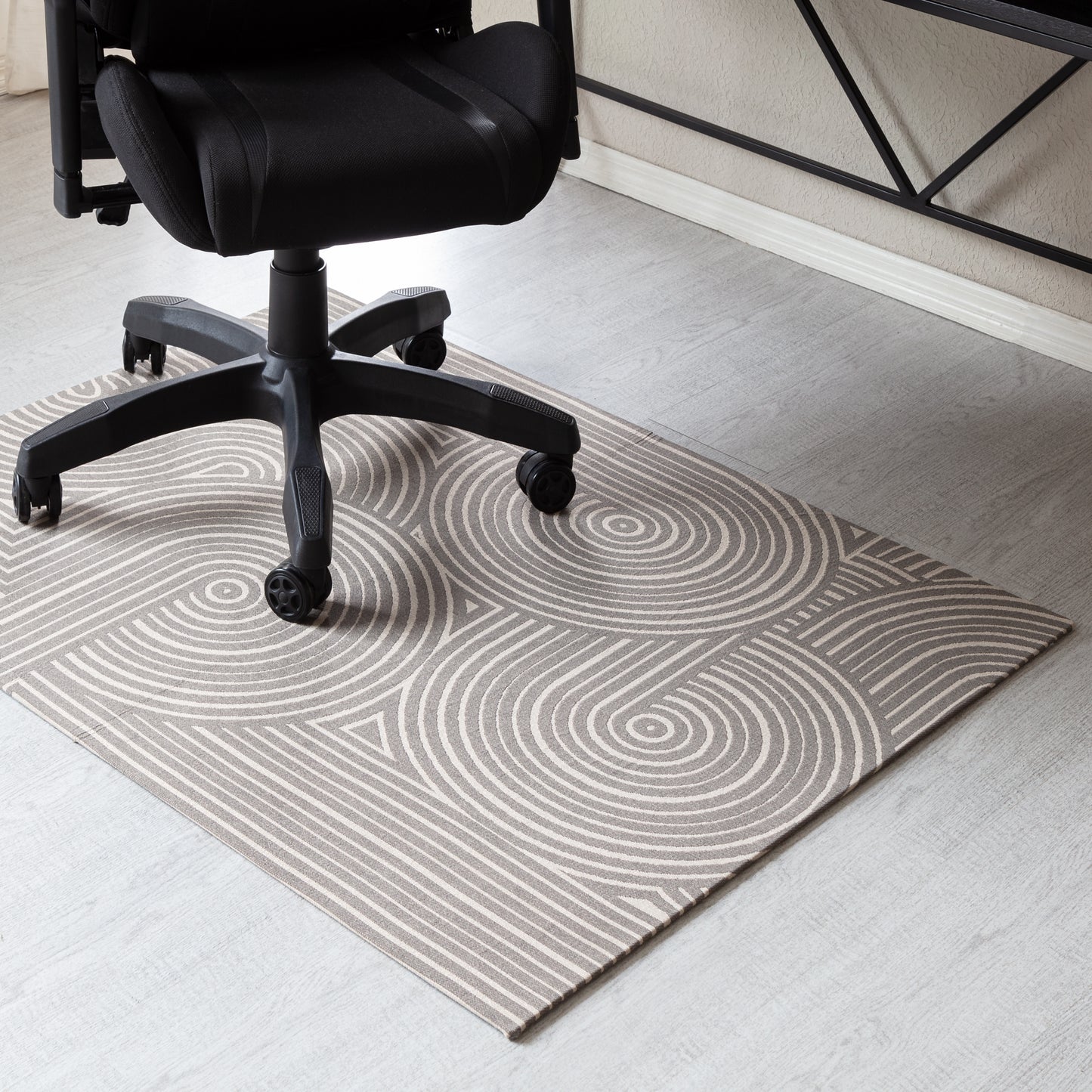 Beige and Tan Rug'd Chair Mat