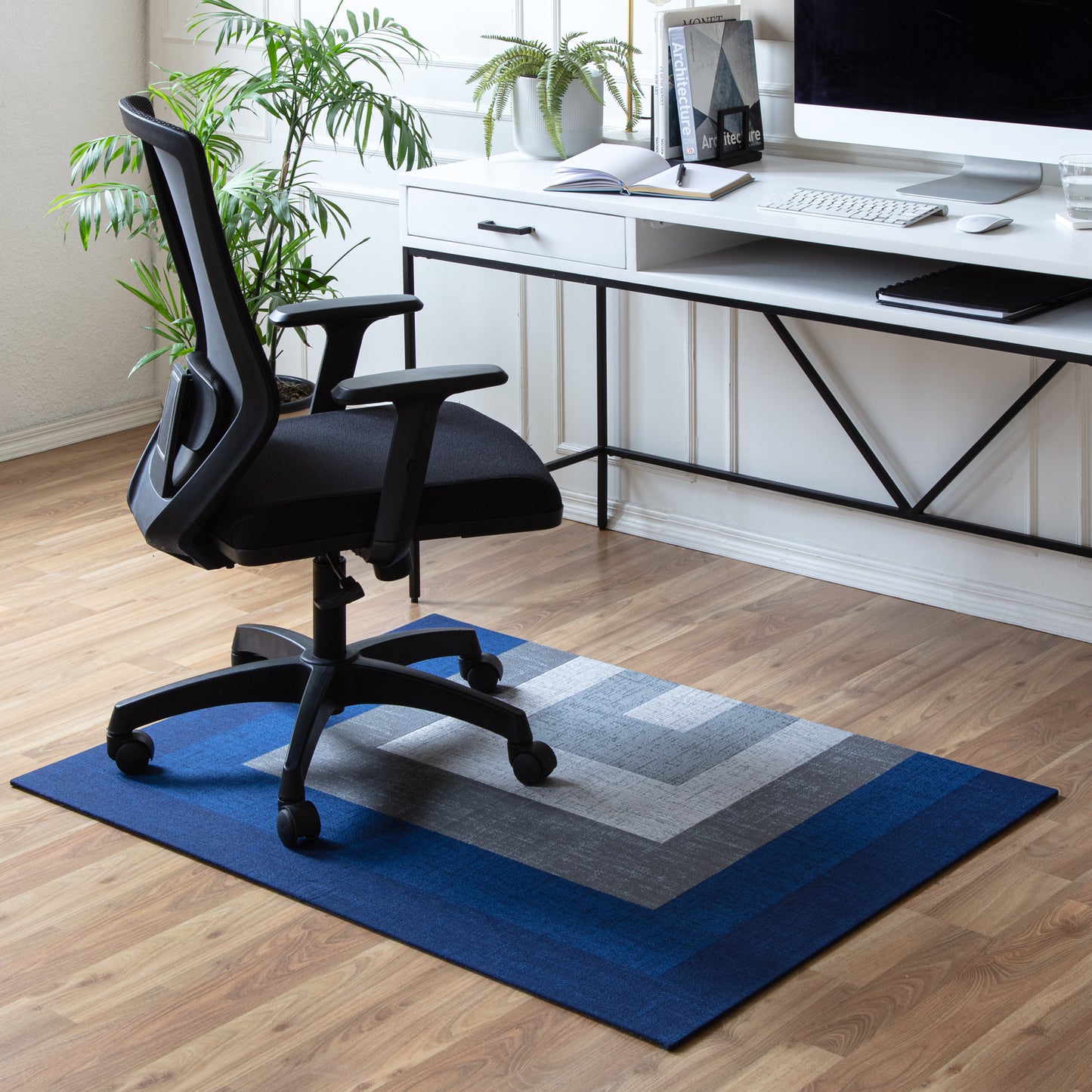 Graphic Blue and Gray Rug'd Chair Mat