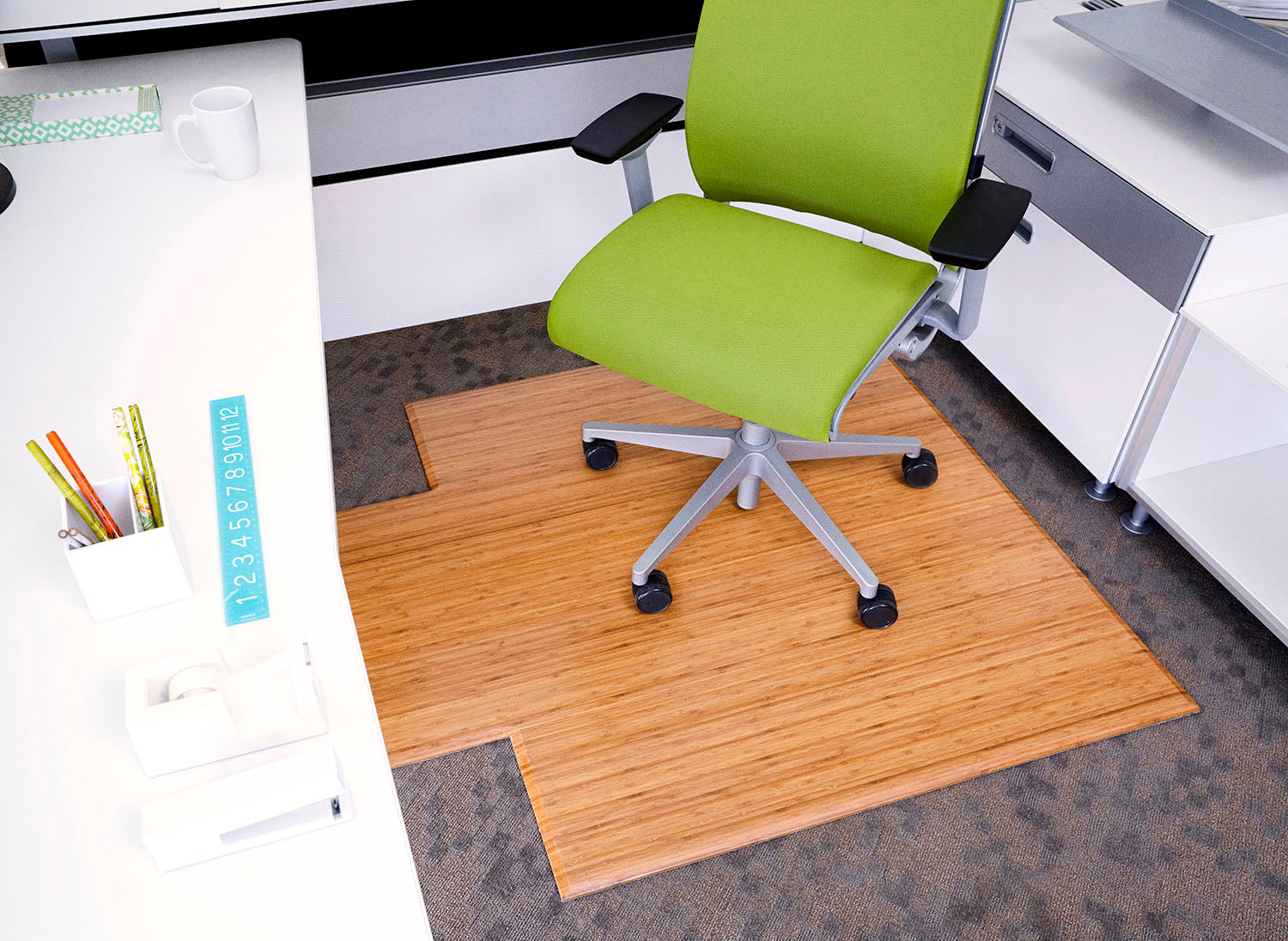 Natural Bamboo Tri-Fold Chair Mat 